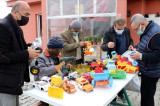 Yalovalı gönüllüler oyuncak tamir ederek çocukları sevindirmek için seferber oldu