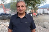 Bozkurt Belediye Başkanı Yanık’ın selden son anda kurtulduğu görüntüler ortaya çıktı